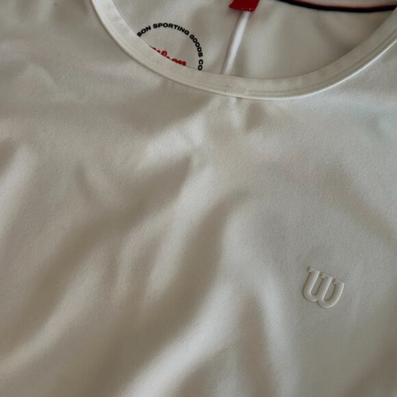 Wilson White Cropped Match Point Athletic Top – Size M - Picture 7 of 8